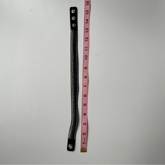 Nineties Choker - Picture 5 of 6